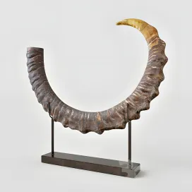 Sable antelope horn sculpture